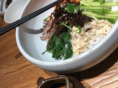 鸡丝凉米线-云海肴云南菜·蒸汽石锅鱼(北京良乡华冠店)