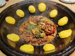 -万里闯关东铁锅炖菜馆(高新旗舰店)