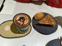 -潮一不贰·法式甜品·生日蛋糕·西式简餐(外滩店)