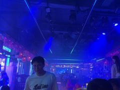 -喜鹊音乐酒馆(西街店)