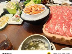 三文鱼-东海怡品海鲜豆捞(舟宿夜江店)