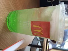 麦当劳(新华路店)-麦当劳(新华路步步高店)