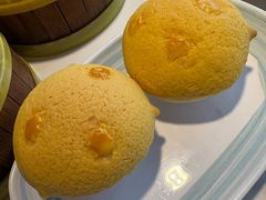 肉松菠萝包-东方早茶 海鲜•青岛菜(国信体育中心店)