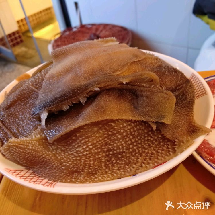 今天火锅吃撑了，超满足