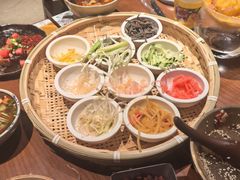 -包整·丝娃娃(一览甲秀楼风景店)