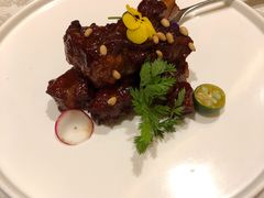 松子烧仔排-扬州香格里拉·香宫中餐厅