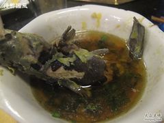 黄辣丁，上海叫昂刺鱼。现杀的，鲜嫩-蜀九香火锅(彩虹店)