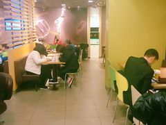 大堂-麦当劳(豫园店)