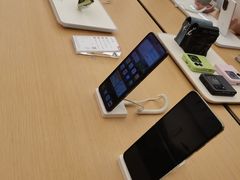 -华为授权体验店(华强北电子广场)