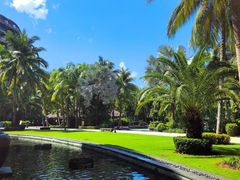 -三亚湾海居铂尔曼度假酒店