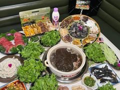 -土连锅·现熬养生汤锅(梁家巷店)