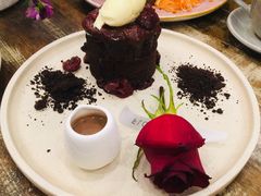 -FLOVIE FLORIST CAFE