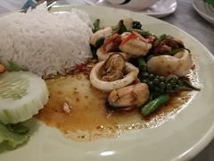 -芭提雅Amporn Seafood自助餐厅