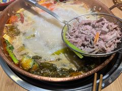 -洱火云南酸菜牛肉火锅(石景山当代商城店)