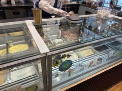 -VENCHI 闻绮(上海佛罗伦萨小镇店)