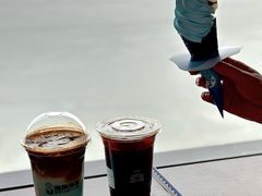 -抱抱地球咖啡馆(国家海洋博物馆店)