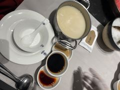 -红鼎豆捞·专注品质海鲜20年(宝丰路店)