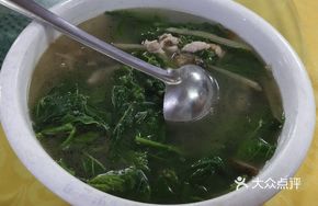 Mulberry Leaf Preserved Egg and Shredded Pork Soup