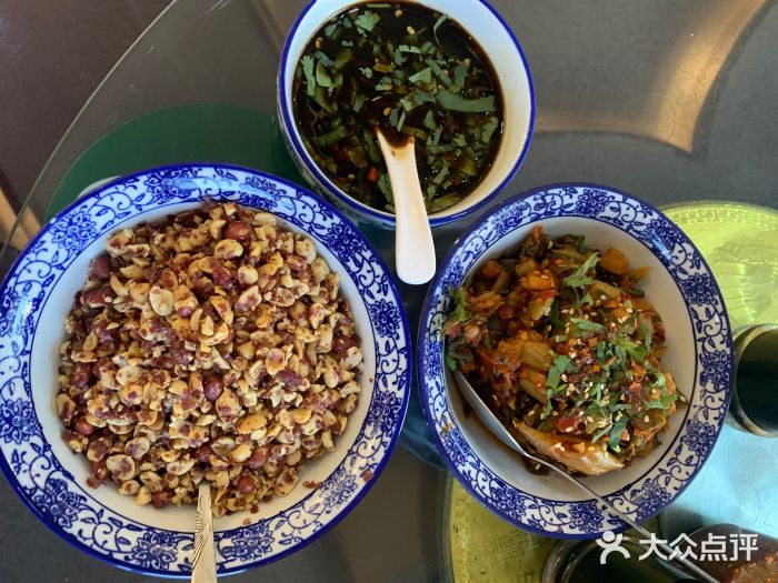 回辉登偰氏面片(东莲花美食街店)熟花生碎图片