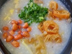 金牌荔湾艇仔粥-华辉拉肠(宝华店)