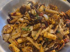 -川流不息·地道川菜·小龙虾(松东路店)