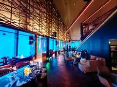 -FLAIR顶层餐厅酒吧(浦东丽思卡尔顿酒店)