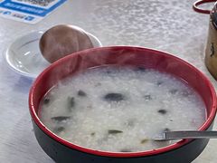 -食必思黄焖鸡米饭杭州小笼包(银杏路店)