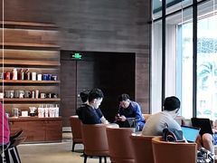 大堂-星巴克臻选(广州高德置地秋广场店)