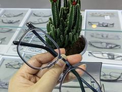 -罗伯特眼镜·蔡司官方授权(罗湖国贸店)