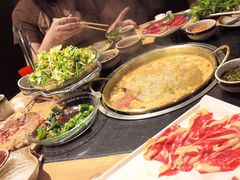 -顶顶汤火牛排火锅·经典铜锅涮肉