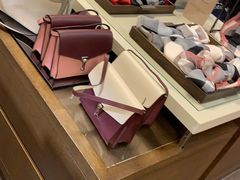 -巴宝莉工厂店/折扣店(工厂店)