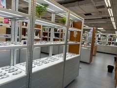 -无奔眼镜·蔡司·依视路授权店(马家堡店)