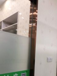 -苗医生专业祛痘·皮肤管理