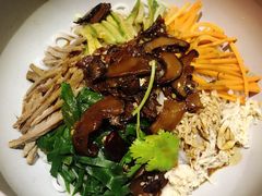 鸡丝凉米线-云海肴·汽锅鸡·云南菜(天津国金汇店)