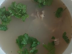 -罗卜李包子羊肉汤