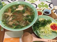 -越弥越南传统美食馆