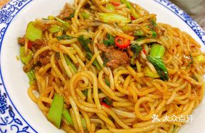 Braised Beef Fried Noodles