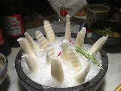 -尚尚仙·酸汤猪手·猪肚鸡火锅(华联万柳购物中心店)