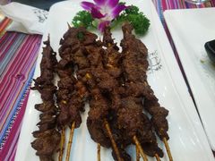 -香巴拉云南餐厅(华莱坞店)