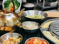 -GOGIYA·咕叽吖韩国传统烤肉店(东方新天地店)