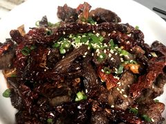小炒牛肉-蔼若春.传承三十年云南菜(金碧公园店)