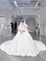 -艾米丽婚纱礼服