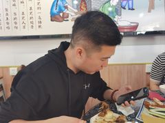 -八两八金·莱芜特色炒鸡(市南漳浦路店)