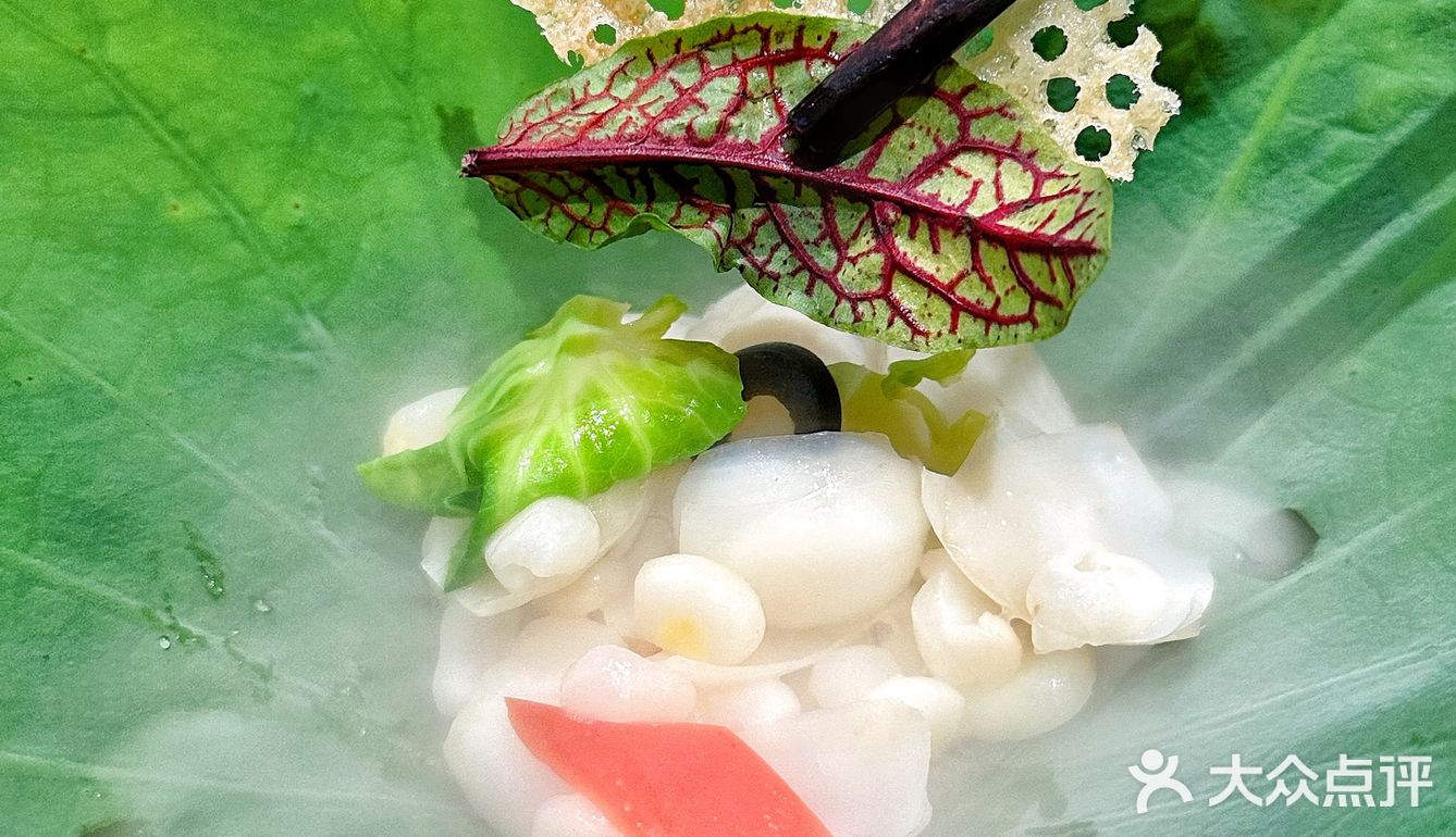 在茶馆中炫个仪式感🈵️满的素食美味～