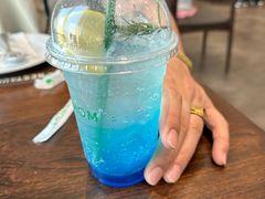 -Chom Cafe and Restaurant