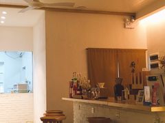 -禾康家蛋糕店