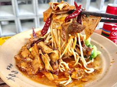-方铲铲·成都板凳面(滨江银泰店)