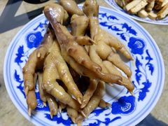 鸡爪-土门八珍烤鸡腊味店(土门老店)