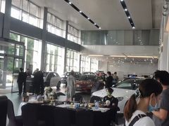 -奔驰上海利星(七宝店)