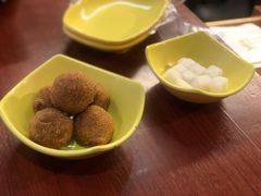 -BHC炸鸡(明洞总店)